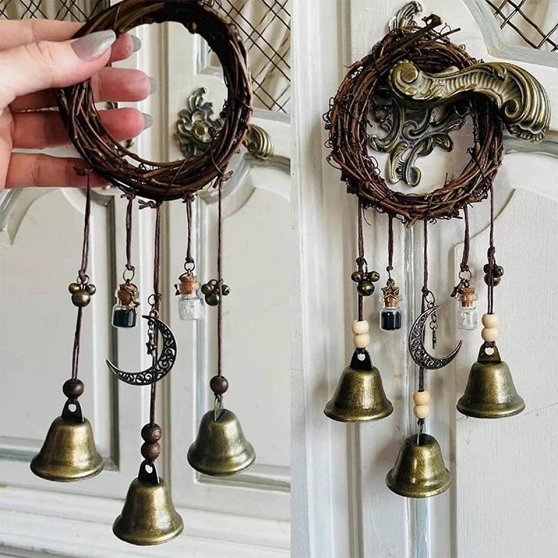 Boho Wind Chimes - กระดิ่งลมโบโฮพร้อมระฆัง, พวงหรีดหวายทำมือ, ของตกแต่งบ้านสไตล์แม่มดสำหรับประตู ผนัง สวน, ของตกแต่งสไตล์ชนบท