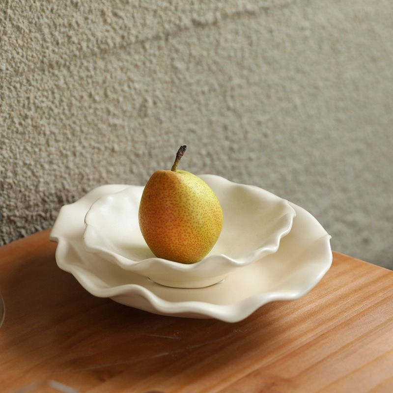 Ceramic Trinket Dish - จานเซรามิกสำหรับใส่ผลไม้ ลายขอบหยัก ถาดวางของบนโต๊ะ ภาชนะเก็บของ จานใส่ผลไม้ จานใส่เครื่องประดับ