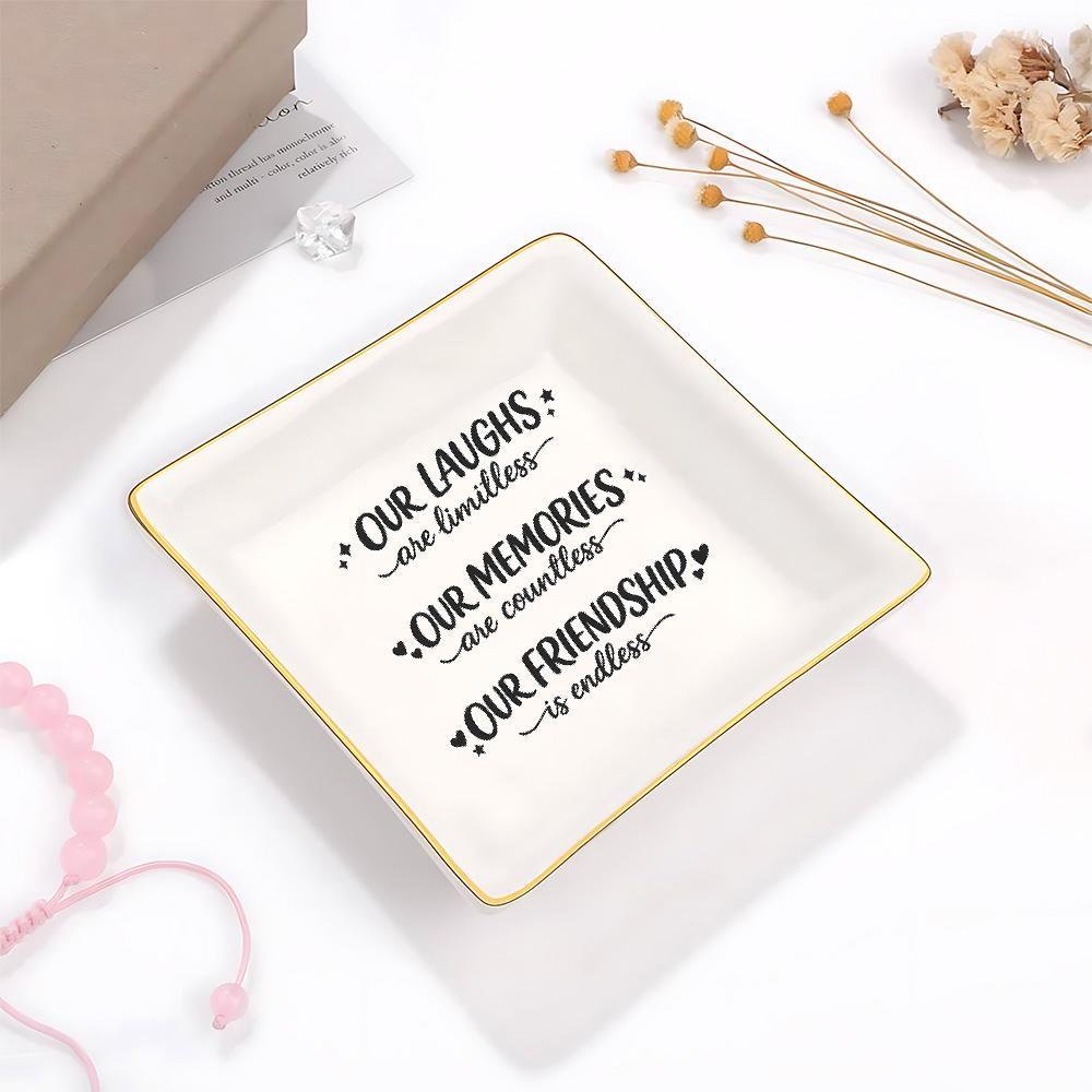 Ceramic Trinket Dish - ถาดใส่เครื่องประดับเซรามิคทรงสี่เหลี่ยม ลายหัวใจและดาว พร้อมคำคมมิตรภาพ ขอบสีทอง ดีไซน์มินิมอล สีขาว