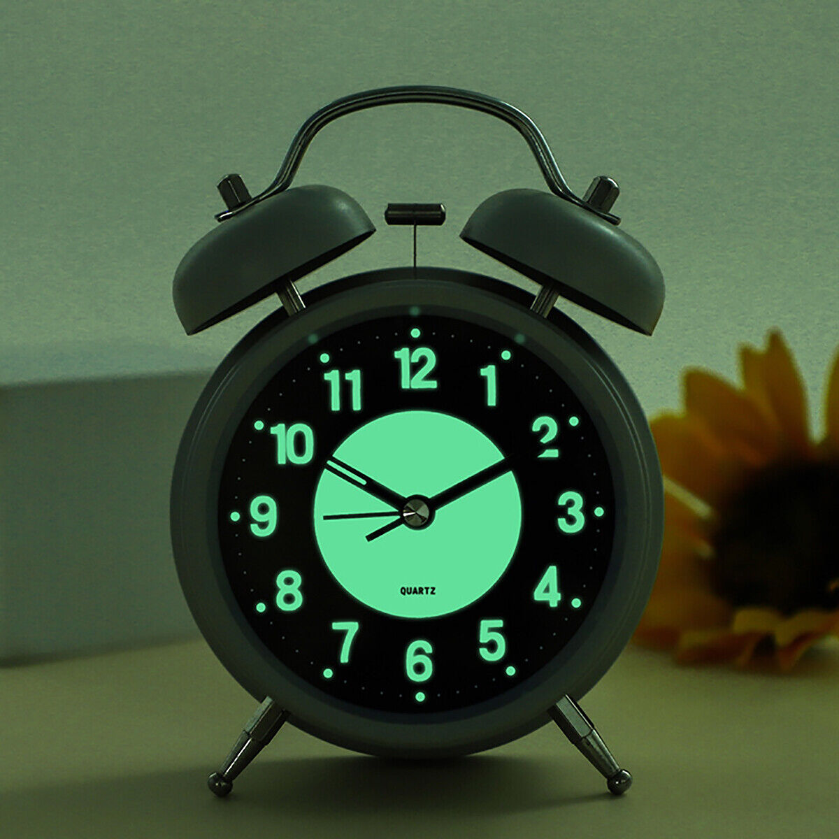 นาฬิกาปลุกโลหะคู่แบบย้อนยุคพร้ - Vintage Alarm Clock บทวิจารณ์และราคา